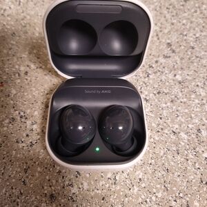 AKG Wireless Earbuds in Black